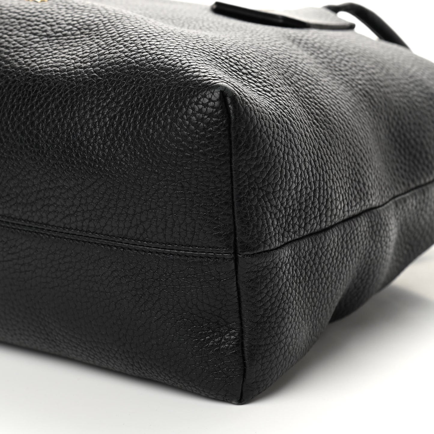 London Grainy Calfskin Medium Baynard Tote Black