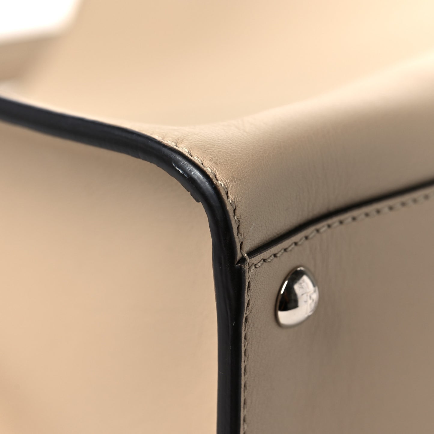 Vitello Seta Light Camoscio Medium Peekaboo X-Lite Amido Ciclamino