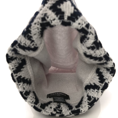 Chanel Cashmere Blend CC Beanie Hat With Gloves Set White Navy Blue 5 of 10