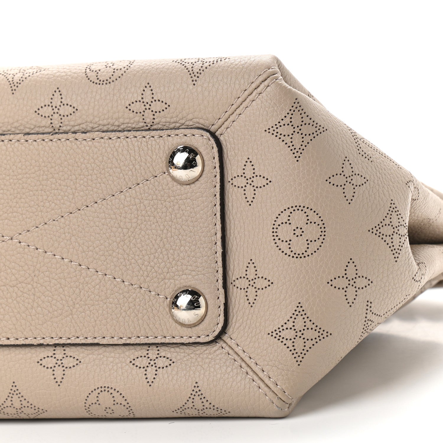 Louis Vuitton Mahina Babylone Chain BB Galet 10 of 12