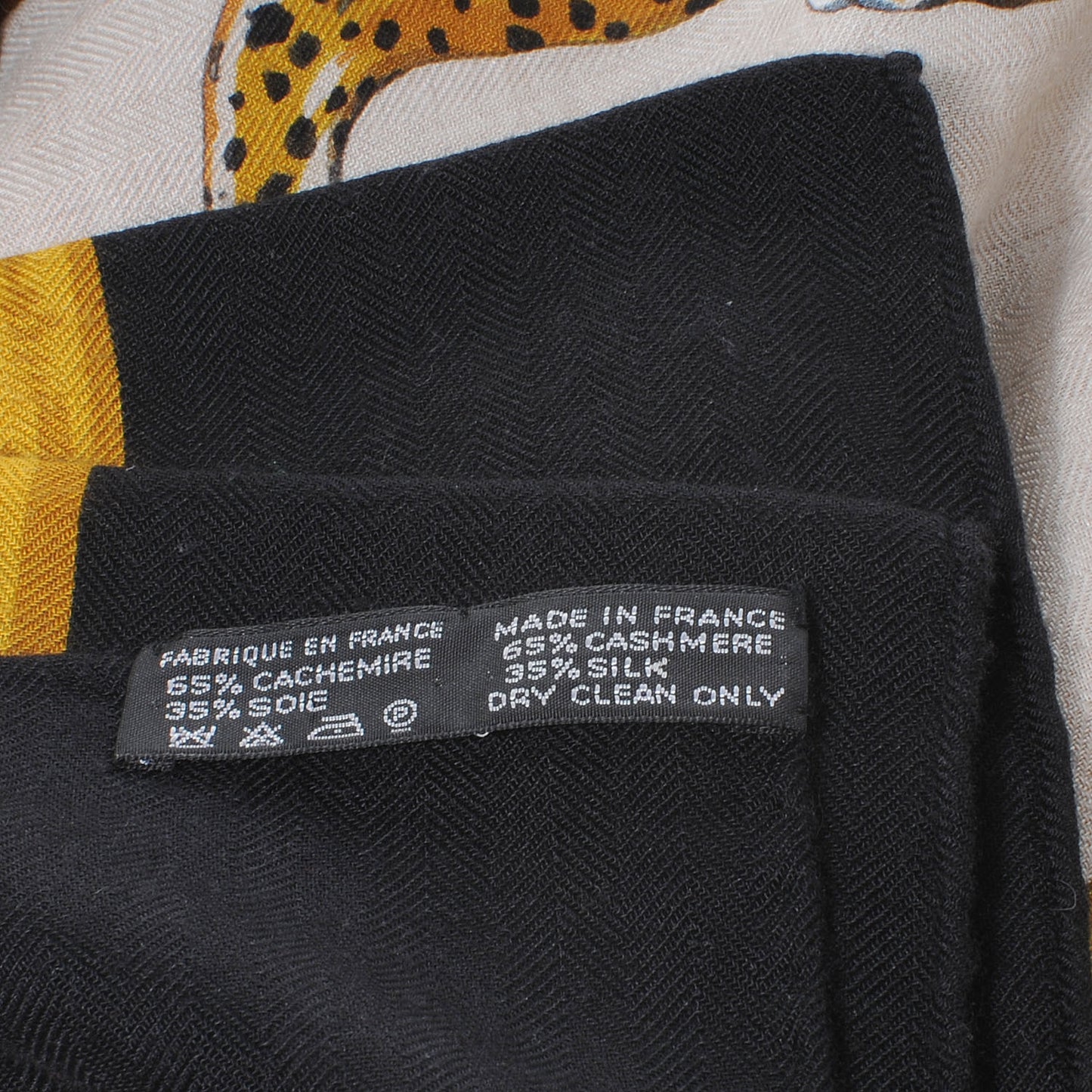 Cashmere Silk Tendresse Feline Shawl 140