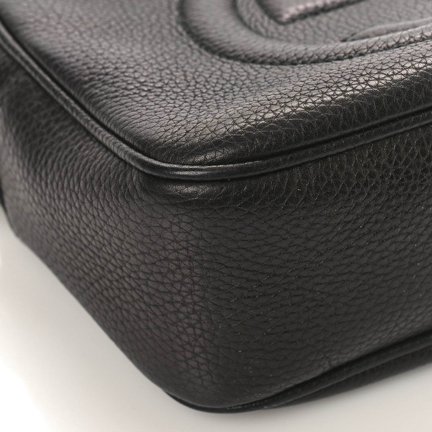Gucci Pebbled Calfskin Small Soho Disco Bag Black 8 of 11