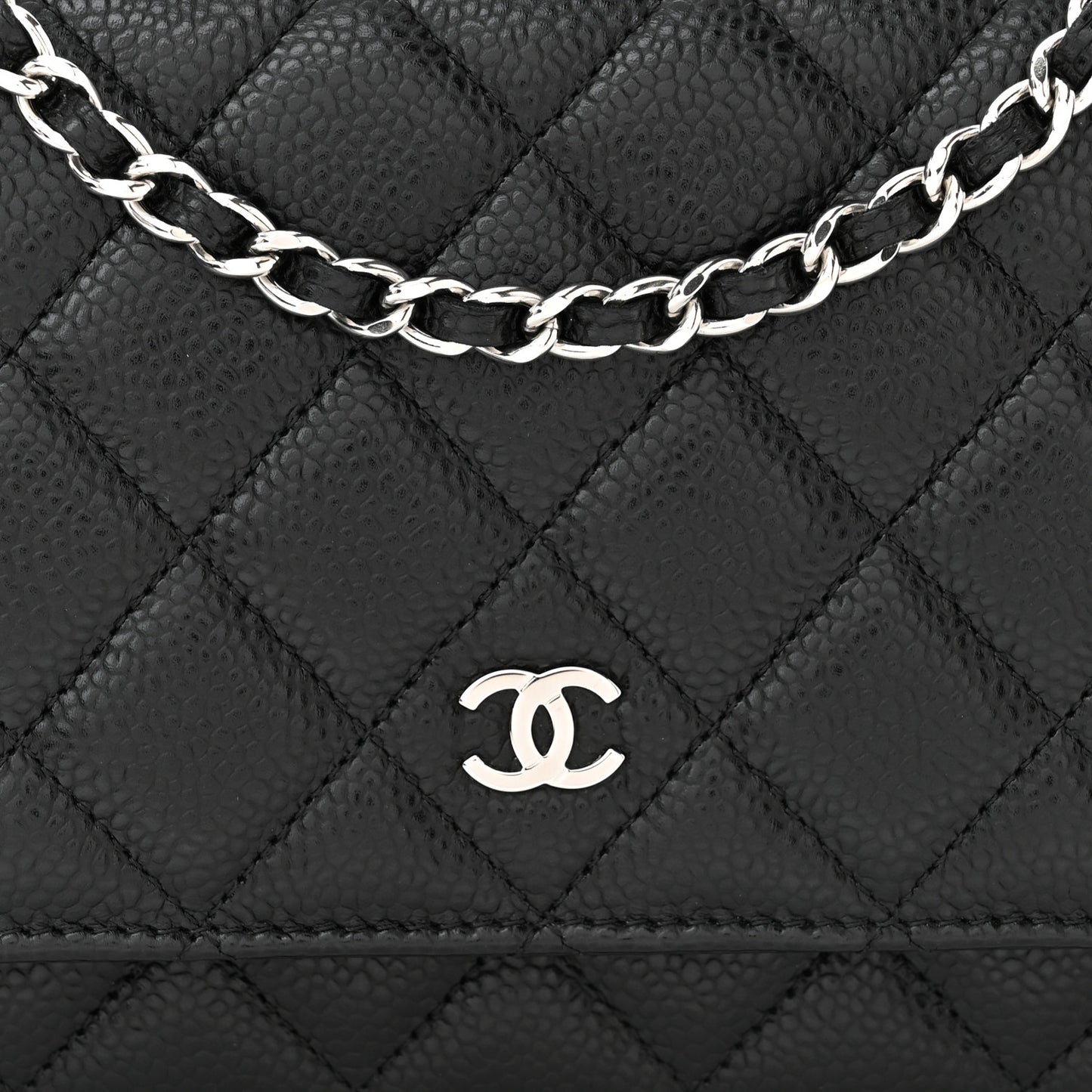 Caviar Quilted Wallet on Chain WOC Black