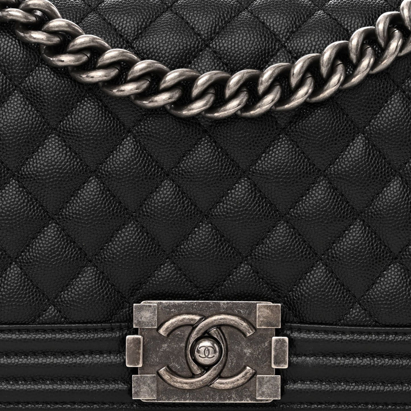 Caviar Quilted Medium Boy Flap Black