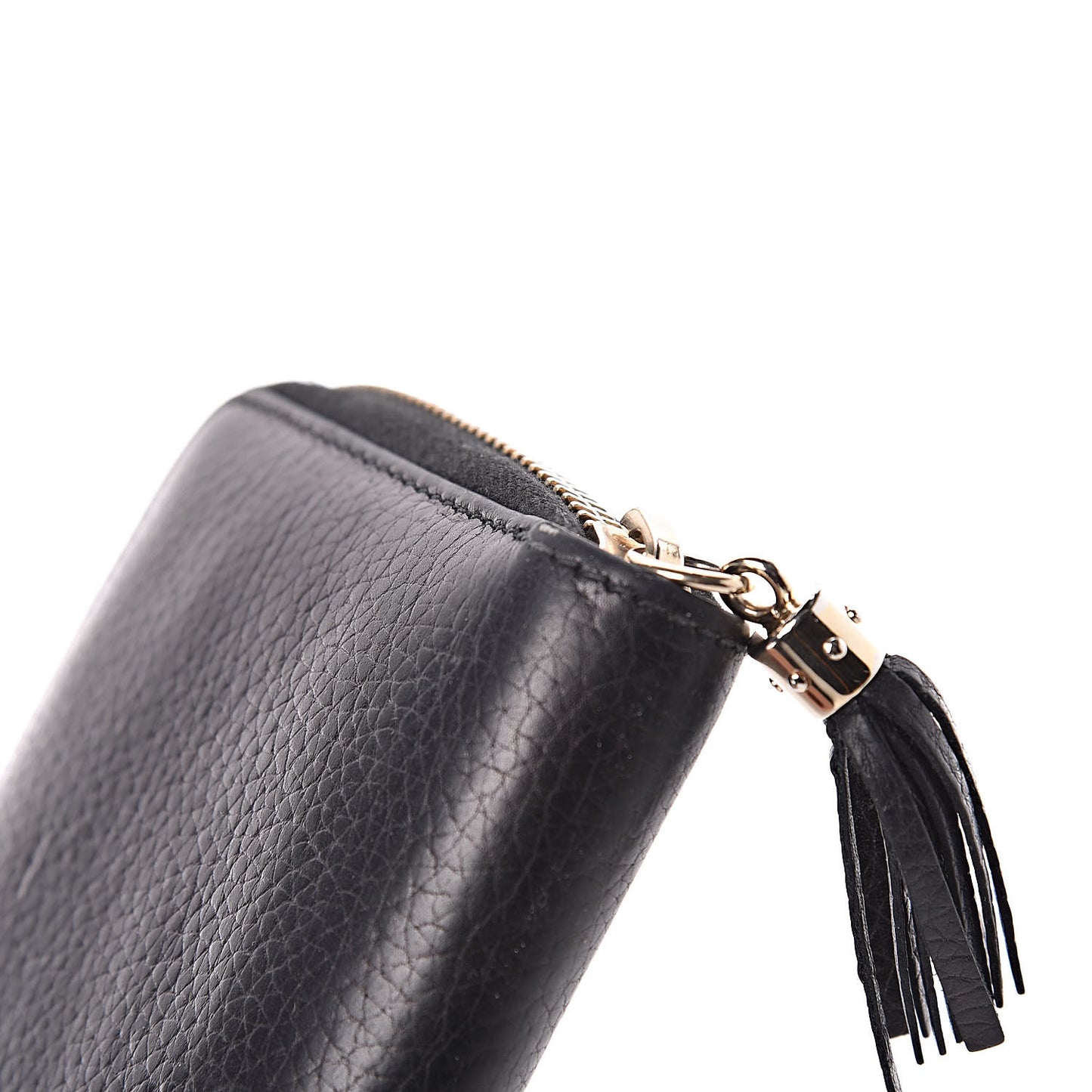 Pebbled Calfskin Medium Soho Zip Around Wallet Black