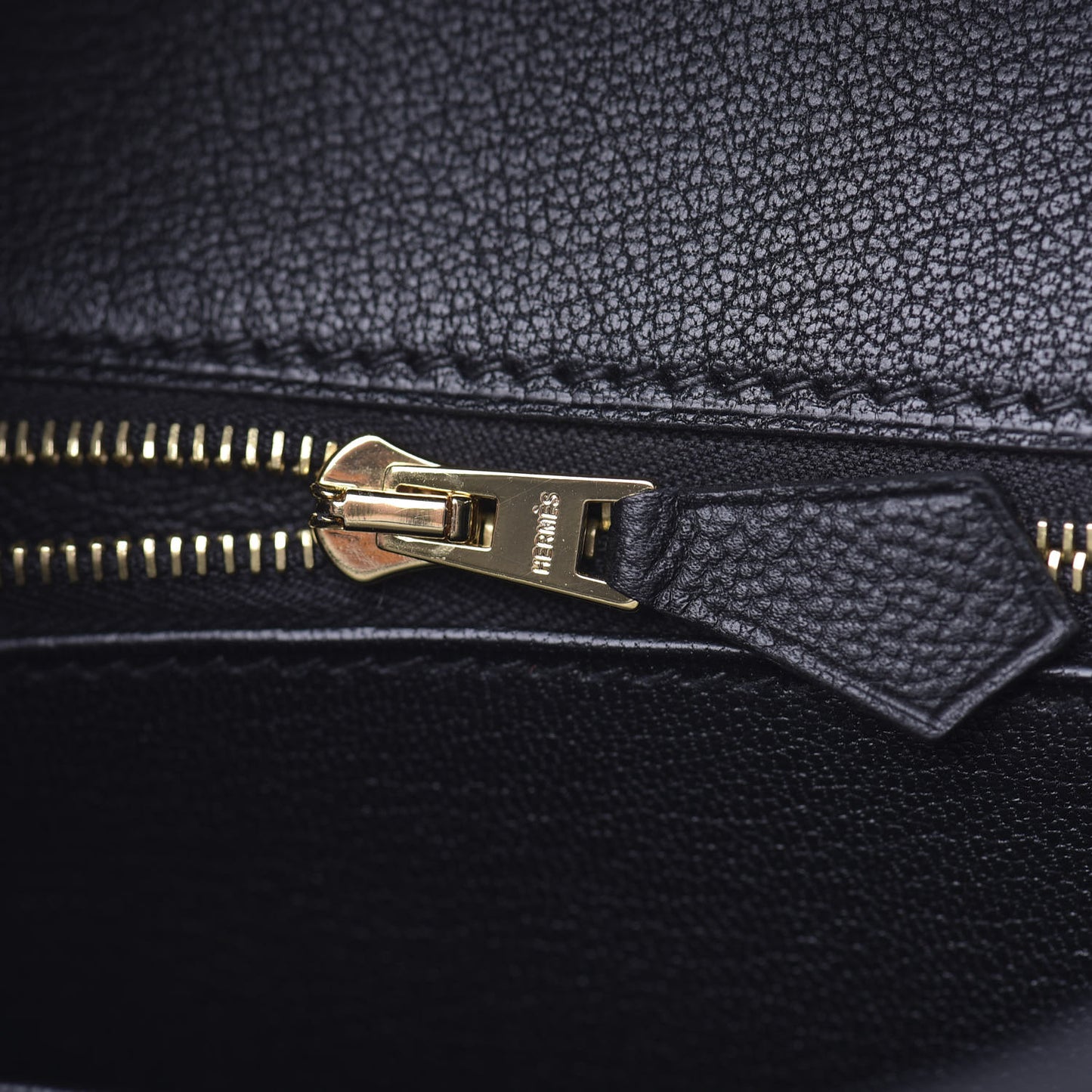 Taurillon Novillo Shiny Niloticus Crocodile Birkin Touch 25 Black
