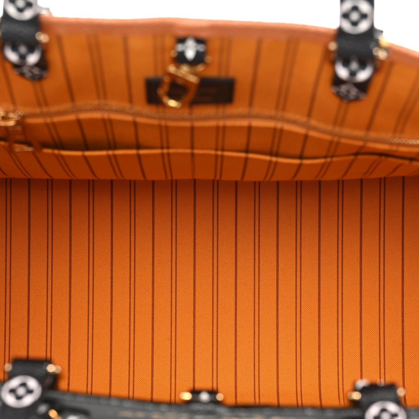 Monogram Giant Jungle Onthego GM Black