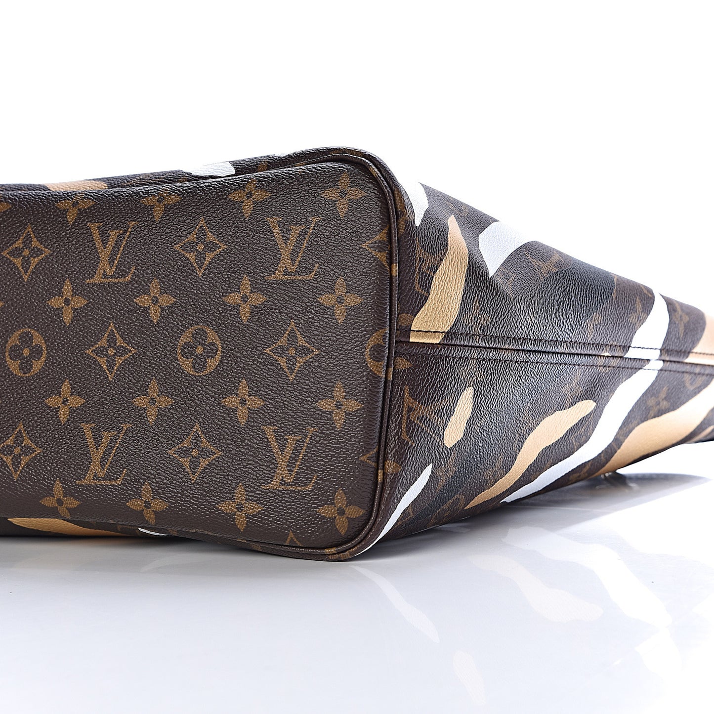 X LOL Monogram Neverfull MM Gold Silver