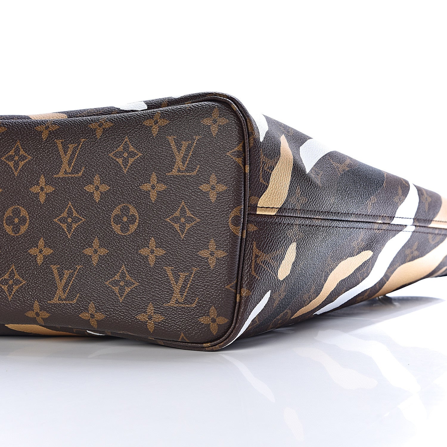 Louis Vuitton X LOL Monogram Neverfull MM Gold Silver 9 of 11