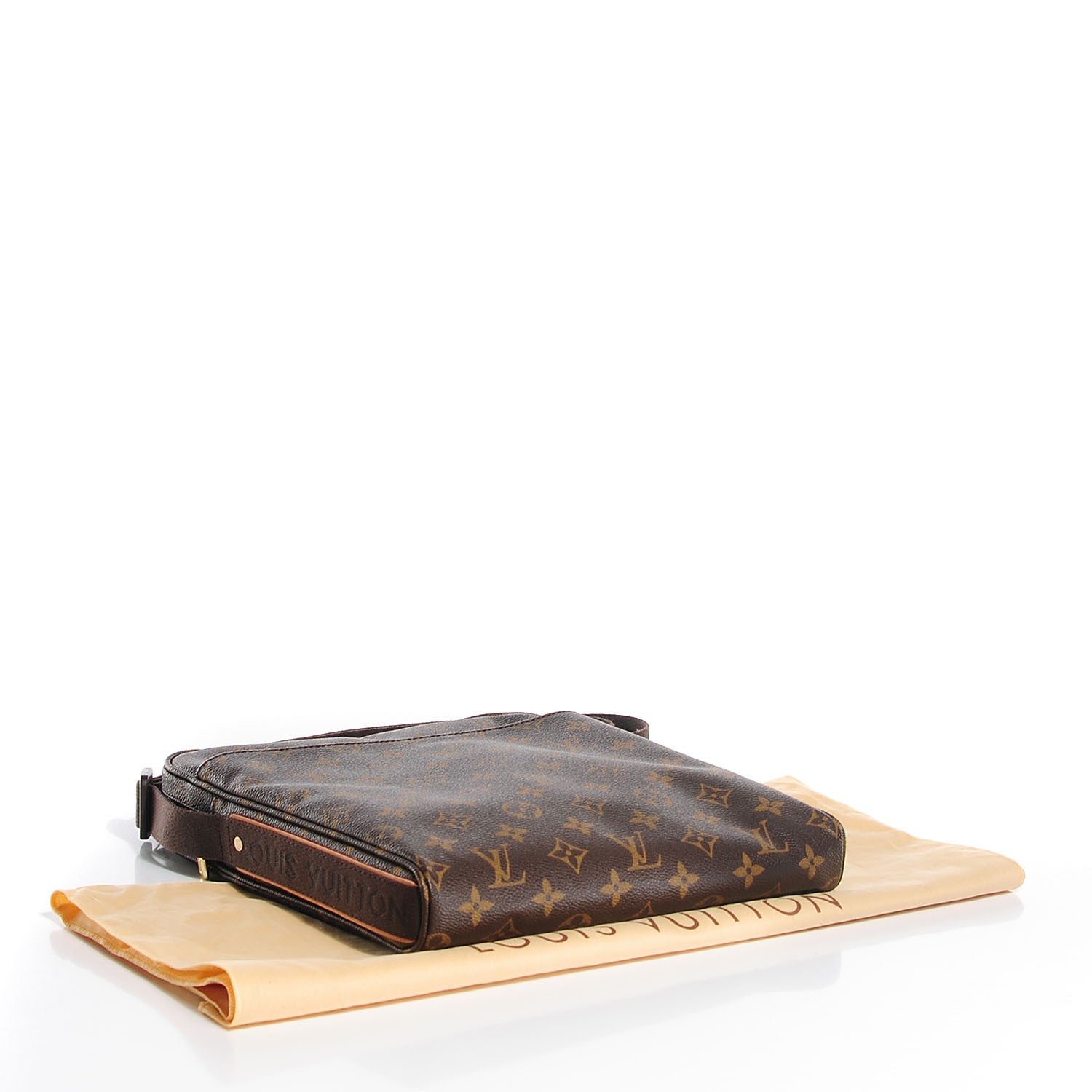 Louis Vuitton Monogram Trotteur Beaubourg 4 of 7