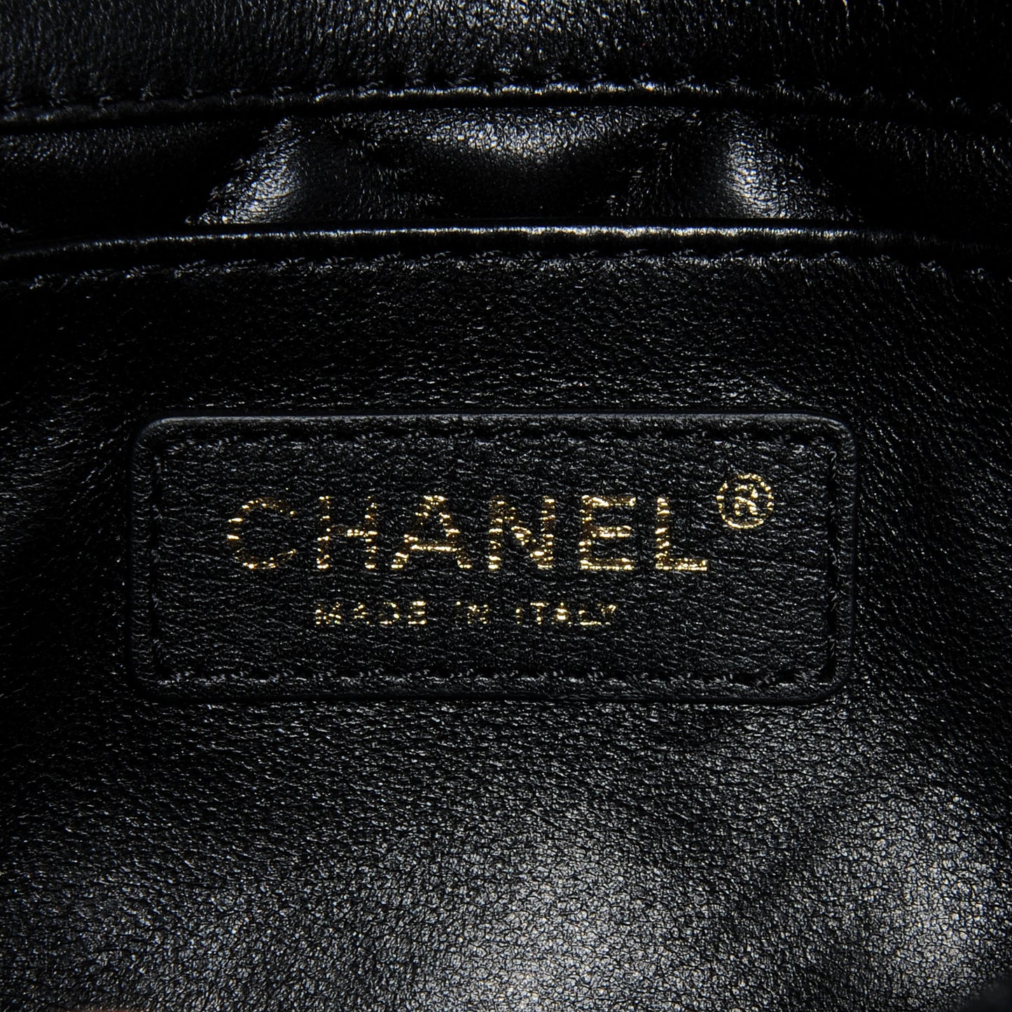 Woven Nylon Medium Flap Black
