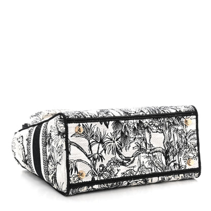Christian Dior Canvas Embroidered Zodiac Toile De Jouy Medium Lady D-Lite White Black 4 of 13