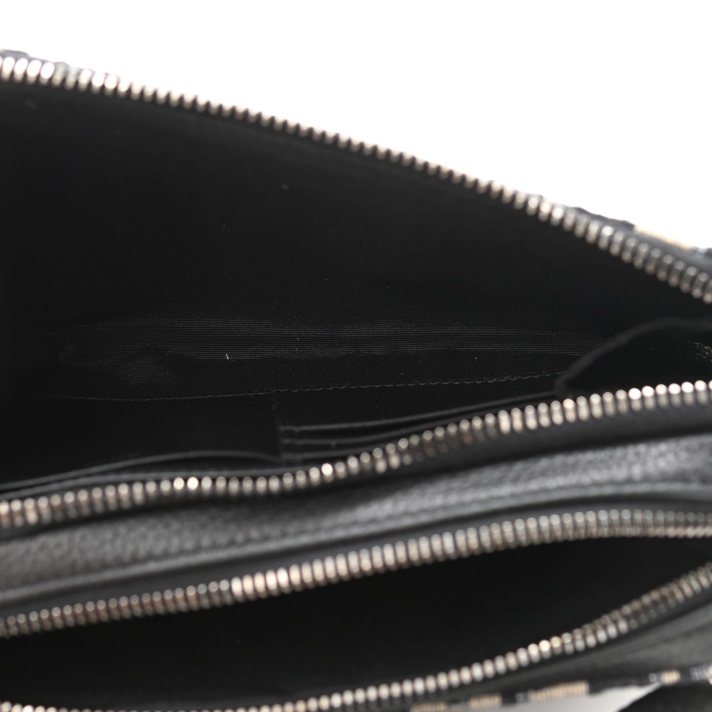Oblique Pouch Beige Black