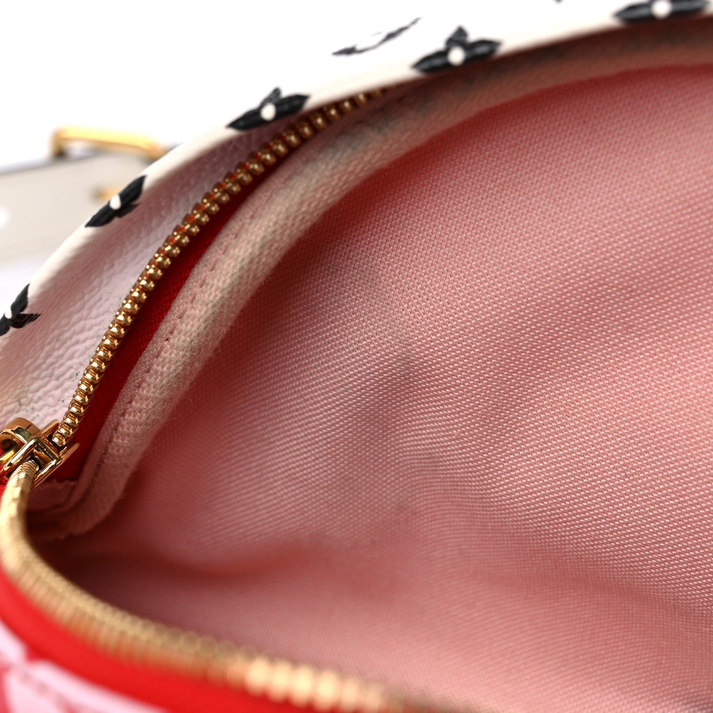 Monogram Giant Bumbag Rouge