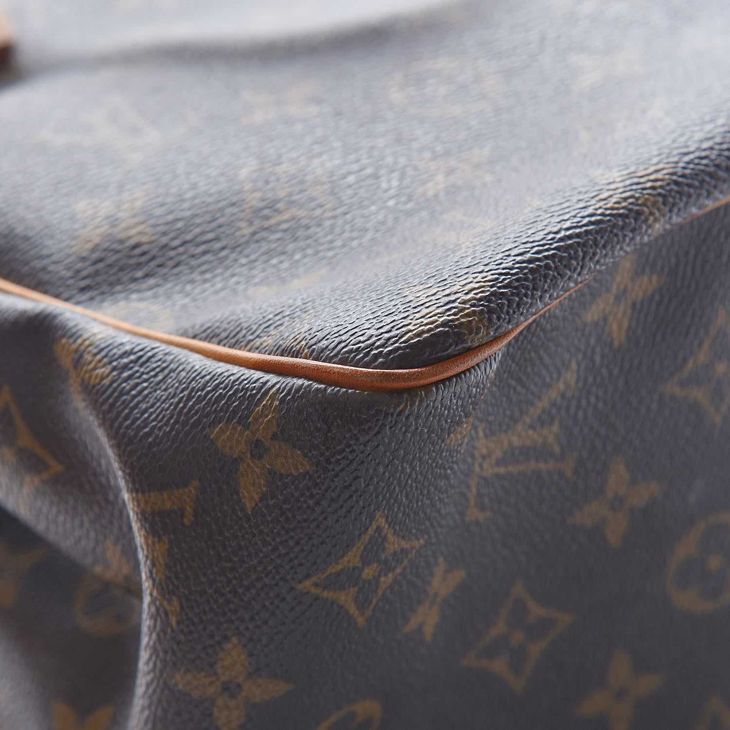 Louis Vuitton Monogram Batignolles 15 of 18