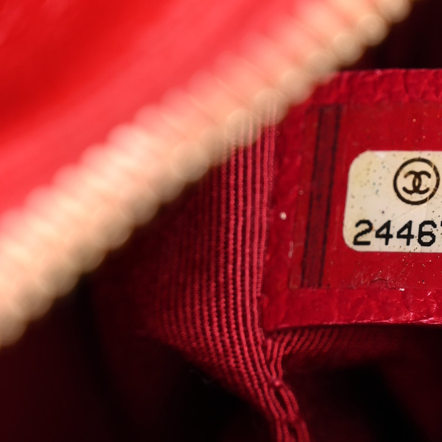 Chanel Wool Calfskin Quilted Small Gabrielle Hobo Red 7 of 10