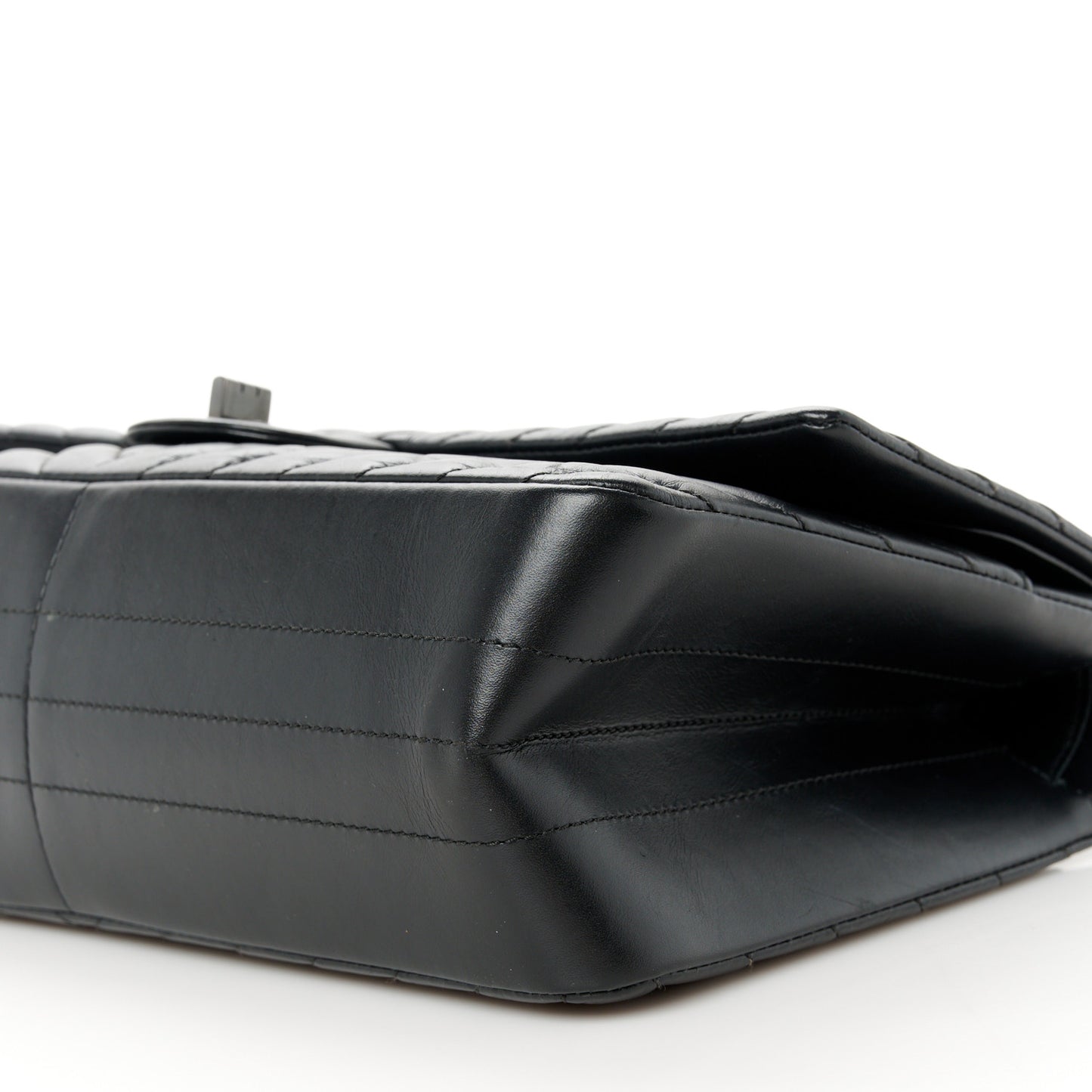 Aged Calfskin Chevron Quilted 2.55 Reissue 226 So Black