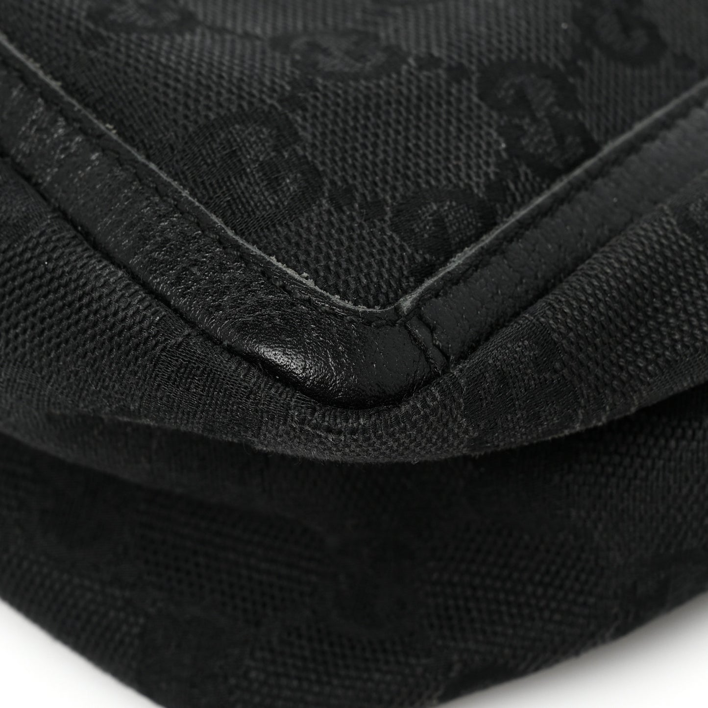 Monogram D Ring Abbey Pochette Black