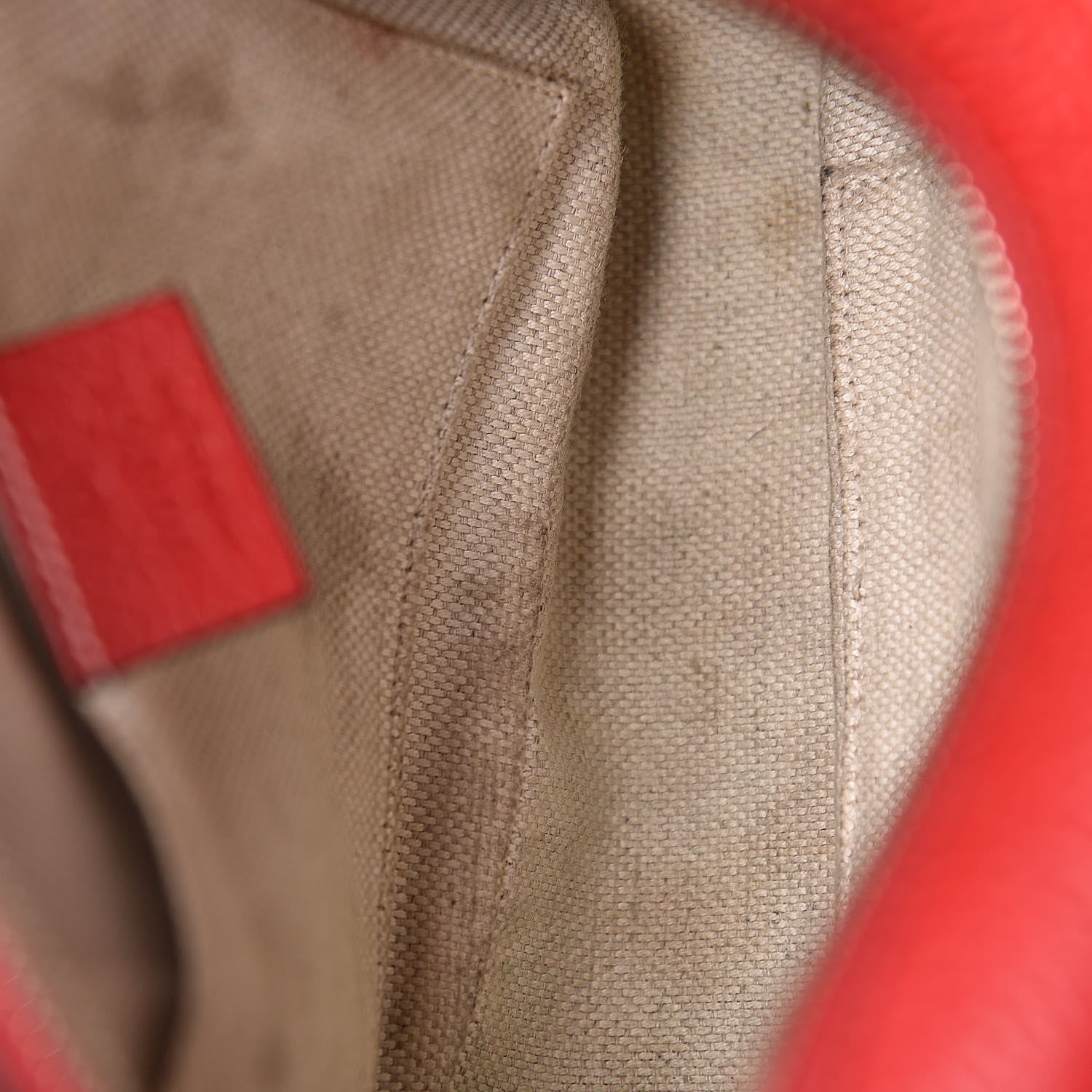 Gucci Pebbled Calfskin Small Soho Disco Bag Tabasco Red 10 of 13