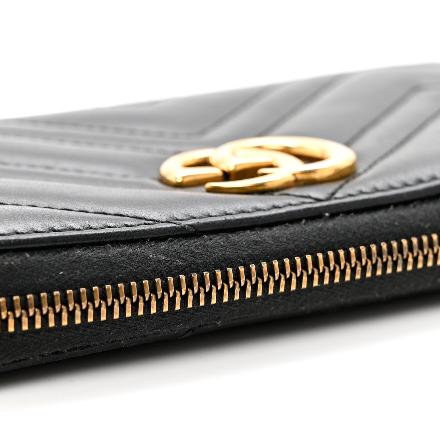 Calfskin Matelasse GG Marmont Zip Around Wallet Black