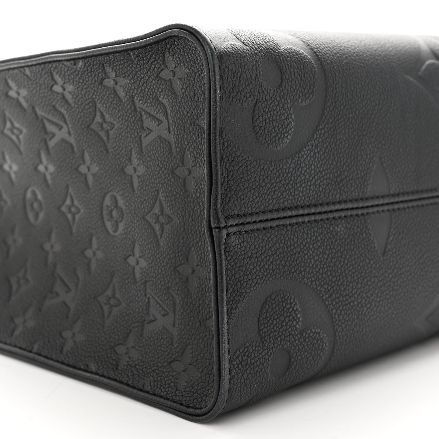 Empreinte Monogram Giant Onthego MM Black