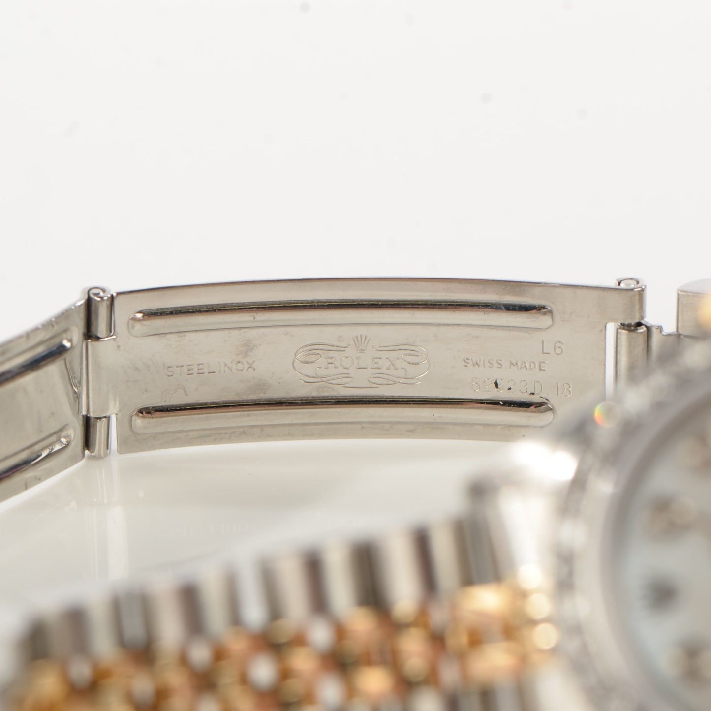 Stainless Steel 18K Yellow Gold Diamond Mother Of Pearl 26mm Oyster Perpetual Datejust Watch