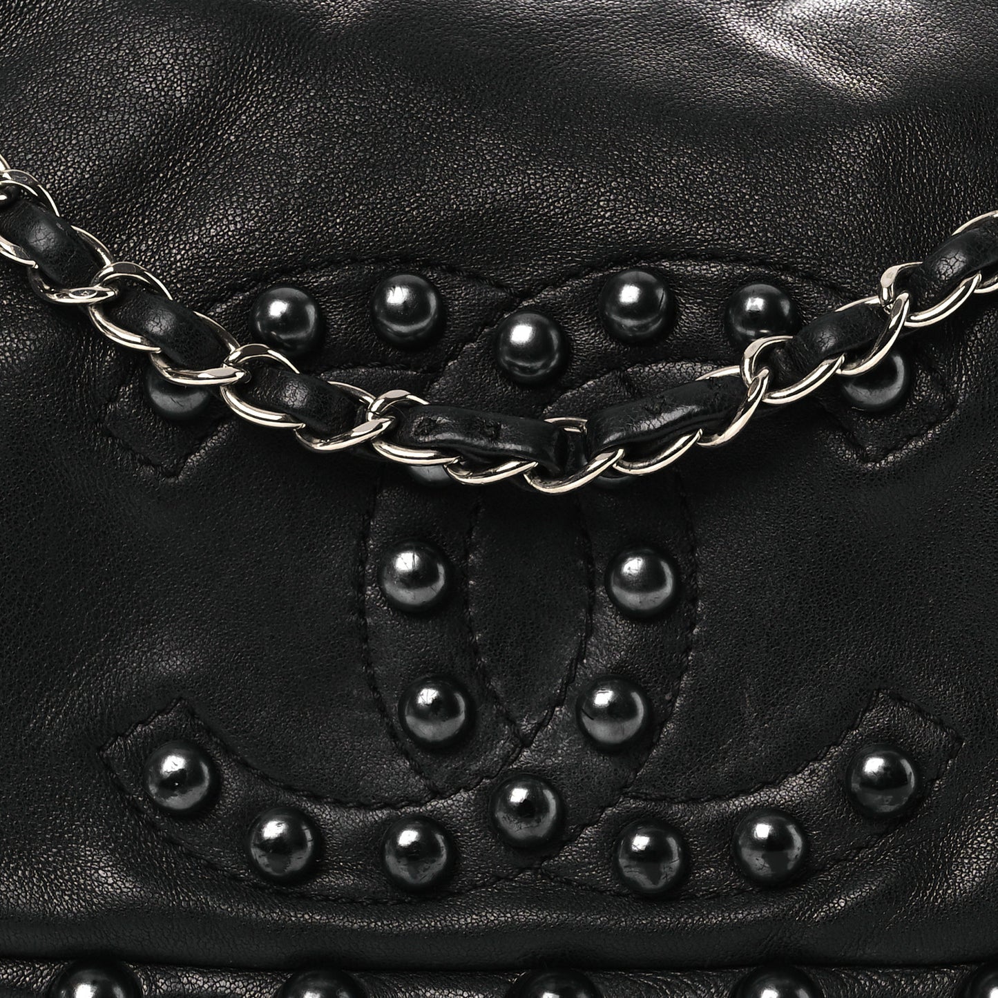Lambskin Pearl Obsession Flap Black