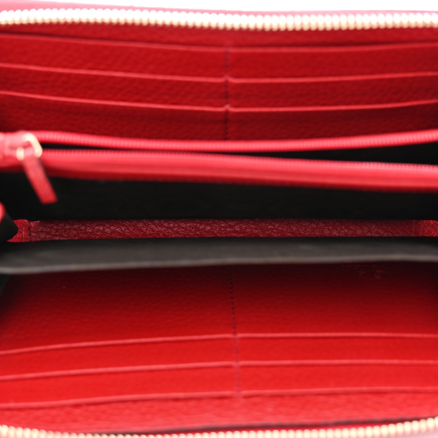 Pebbled Calfskin Soho Zip Around Wallet Red