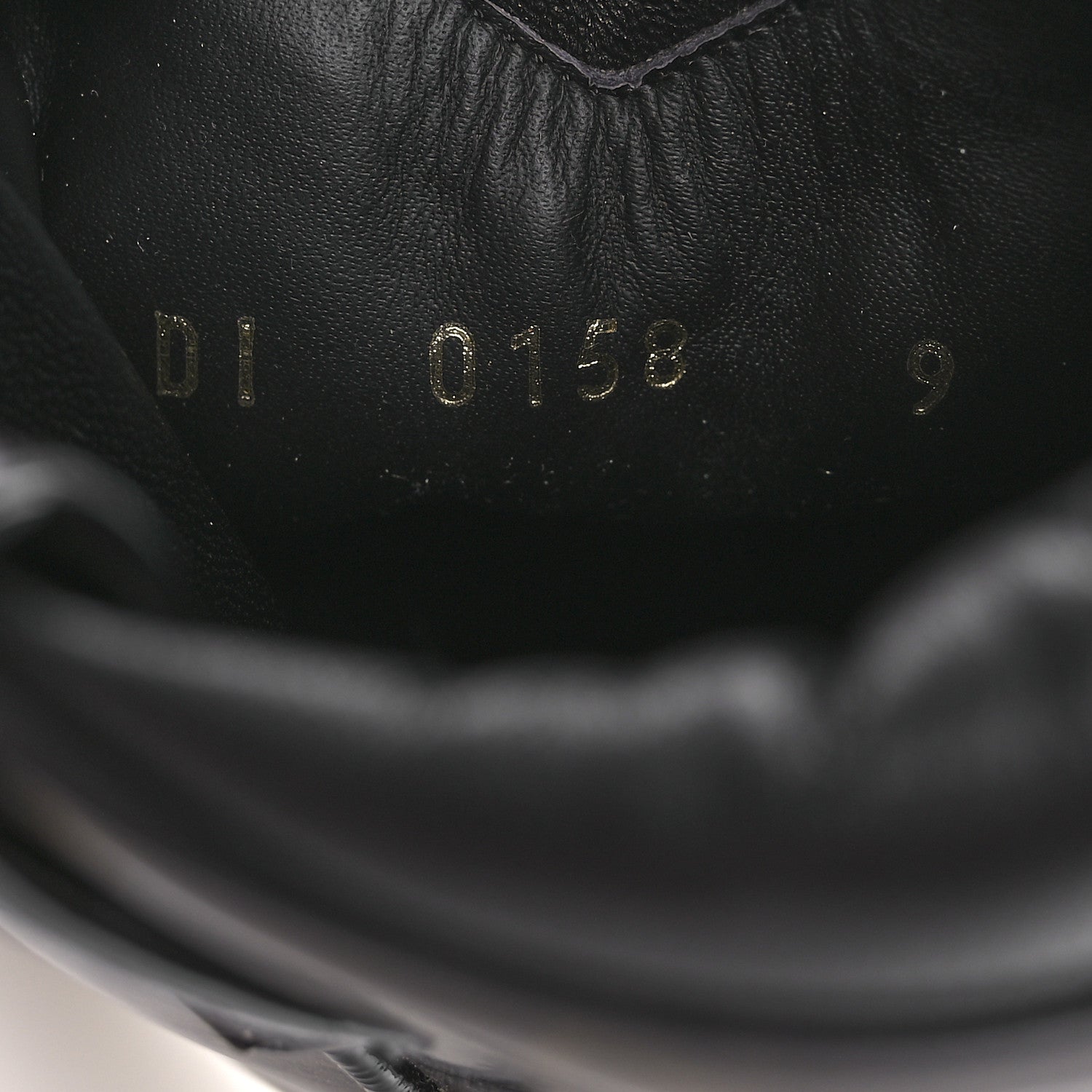 Louis Vuitton Monogram Glaze Mens Outland Ankle Boots 9 Ebene 10 of 12