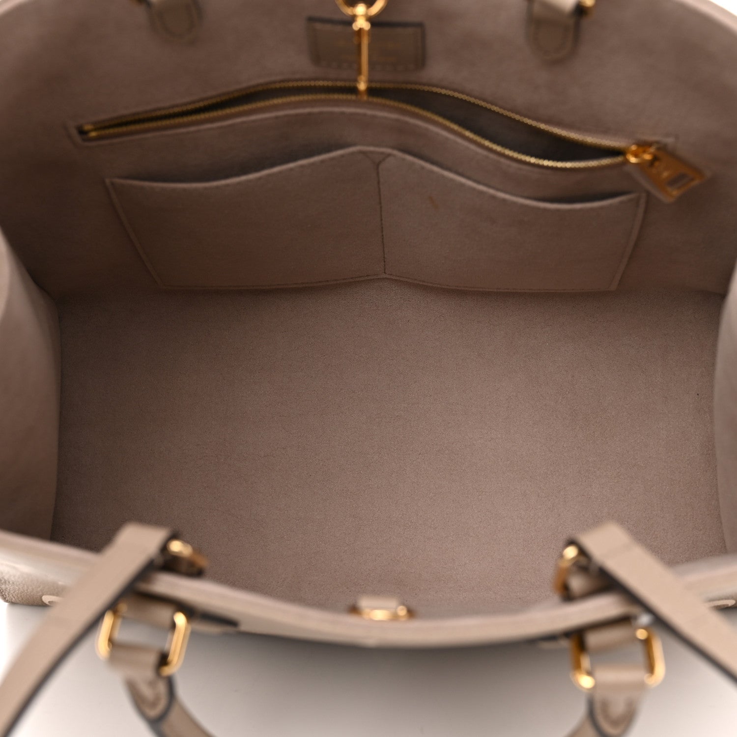 Louis Vuitton Empreinte Monogram Giant Onthego MM Tourterelle Creme 5 of 10