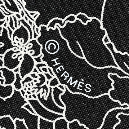 Hermes Silk Twill Robe Legere Scarf 90 Black White 5 of 6