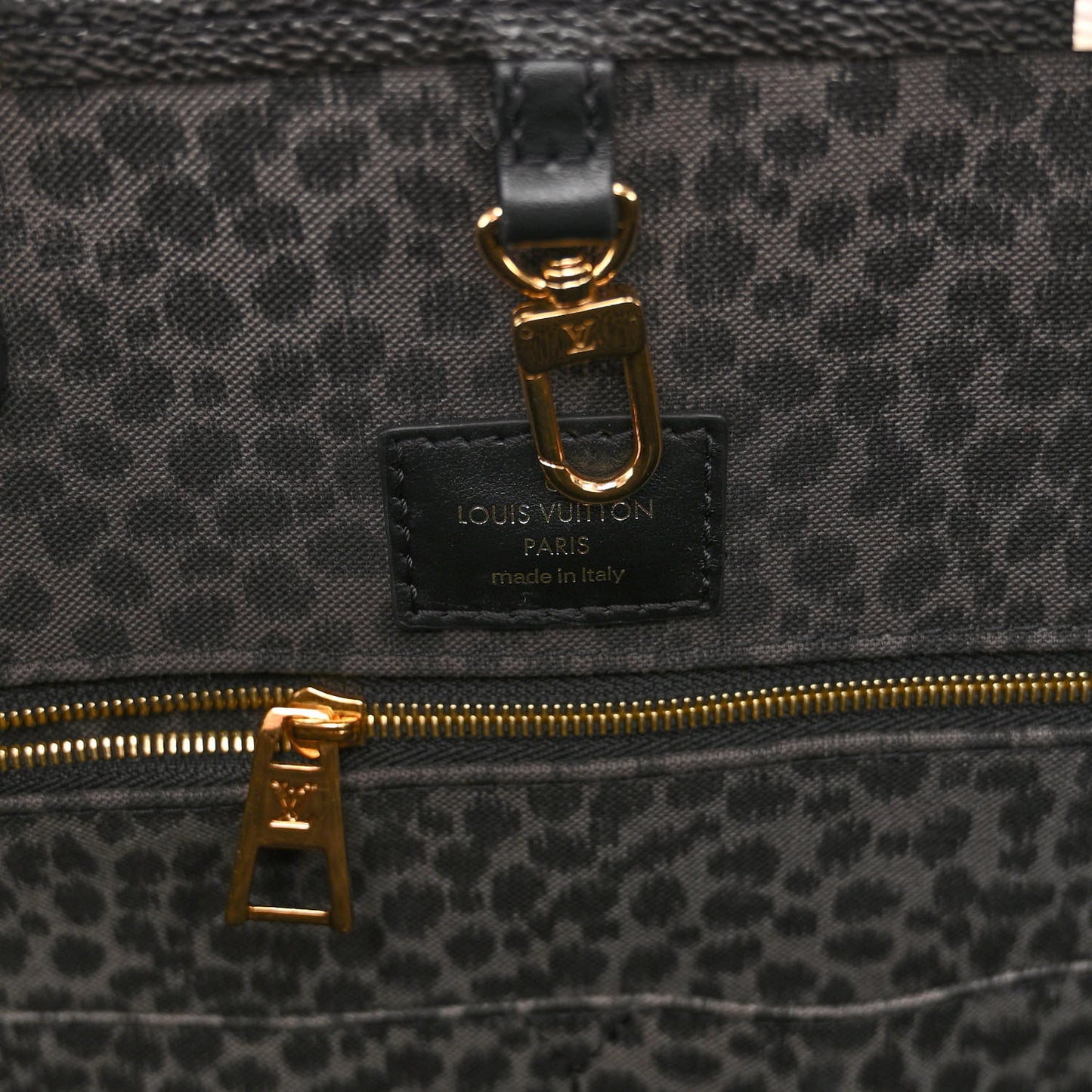 Monogram Giant Wild At Heart Onthego GM Black