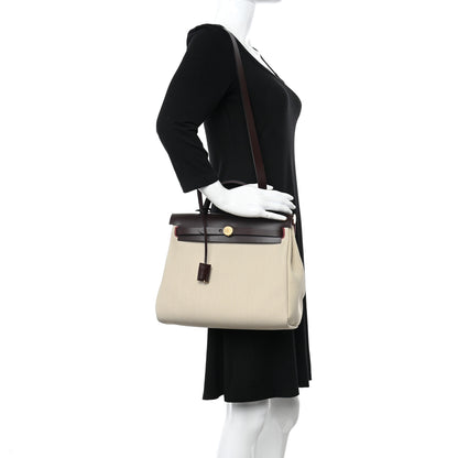 Hermes Military Toile Vache Hunter Herbag Zip Retourne 31 PM Beton Rouge Sellier 2 of 13