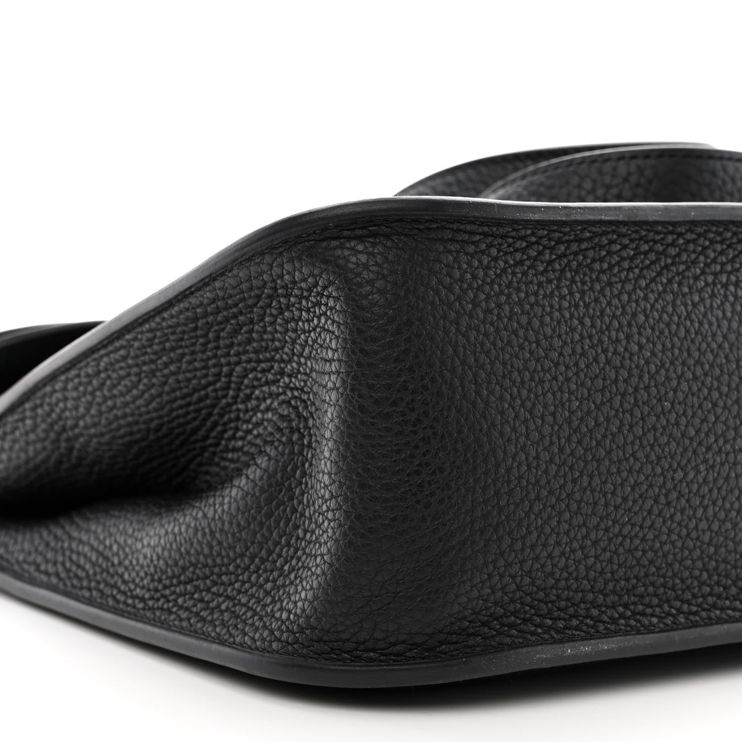 Hermes Taurillon Clemence Halzan 31 GM Black 9 of 10
