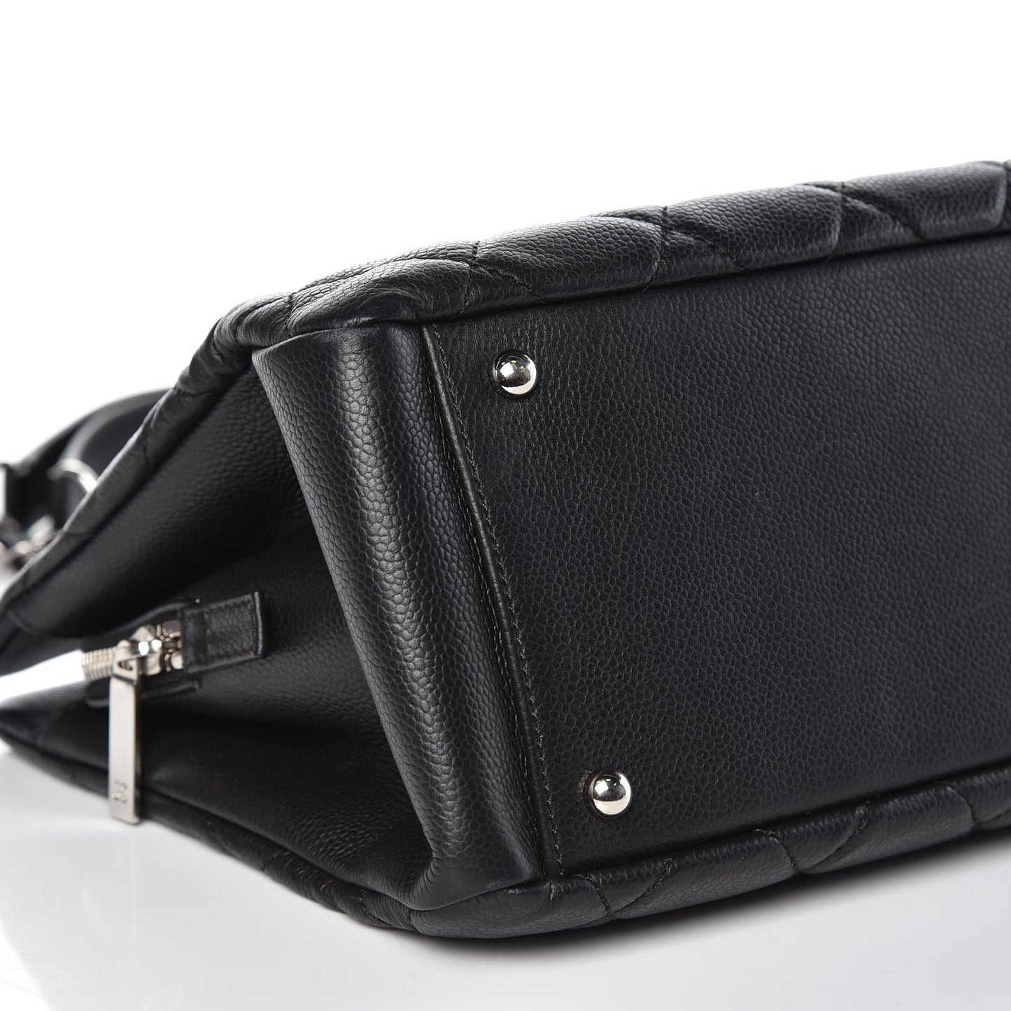 Caviar Quilted Timeless CC Tote Black