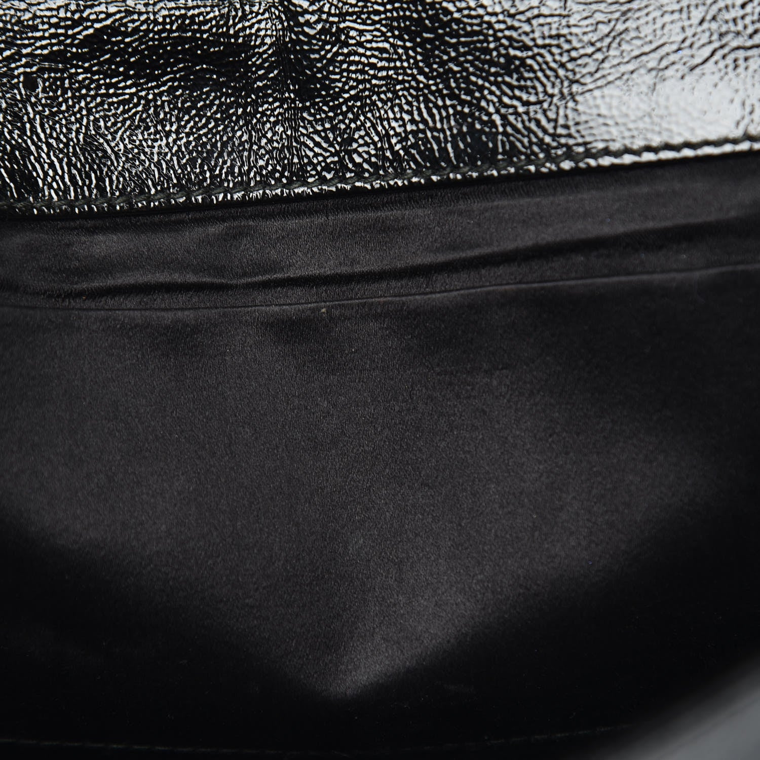 Saint Laurent Textured Patent Monogram Large Belle De Jour Clutch Black 7 of 13