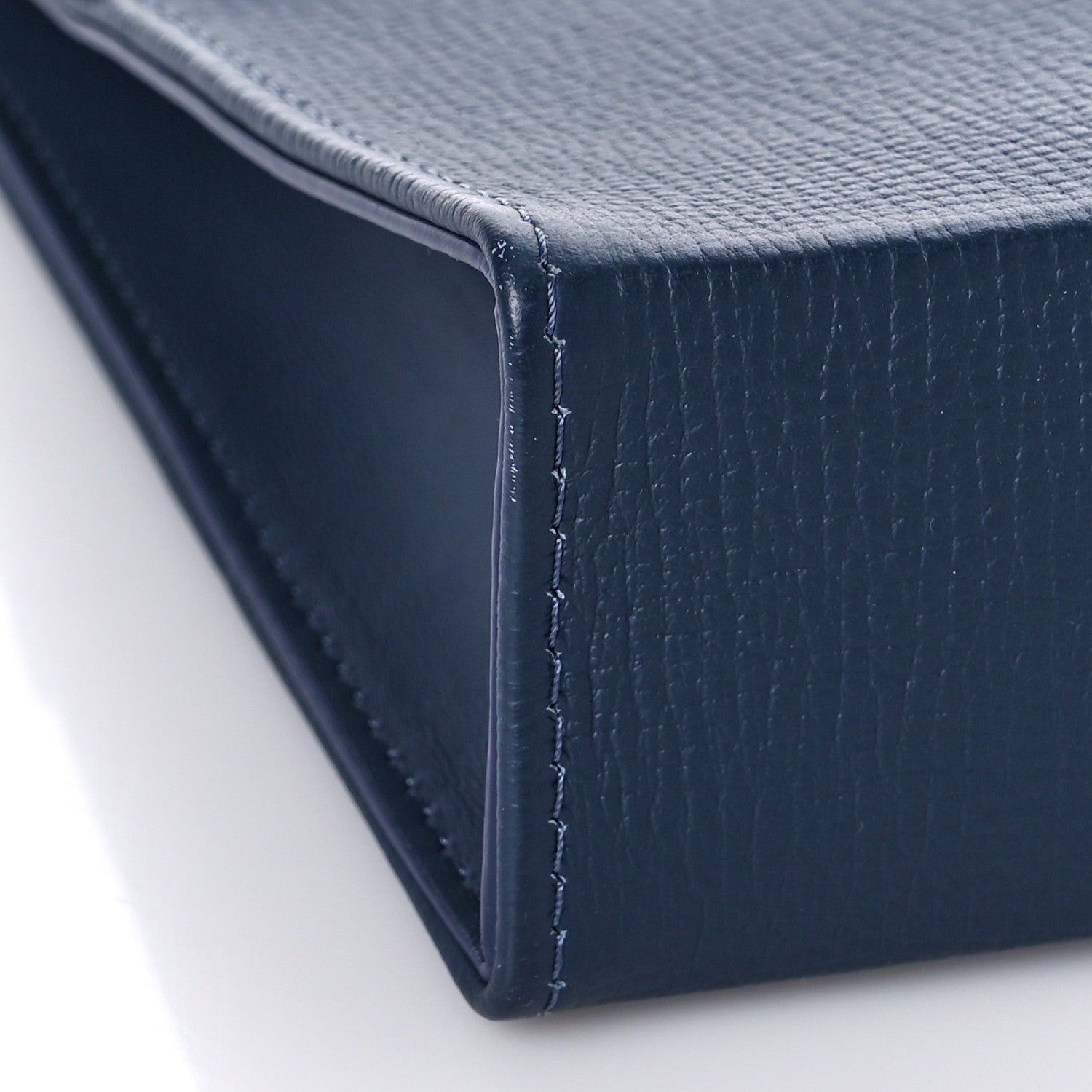 Louis Vuitton X NIGO Taurillon Monogram Denim Drip Pochette Voyage MM Blue 7 of 8