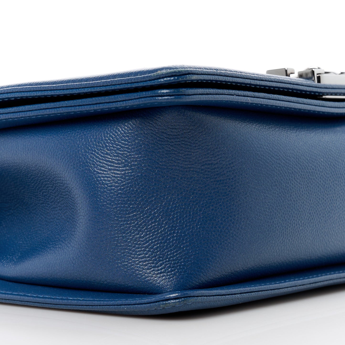 Caviar Quilted Medium Boy Flap Blue
