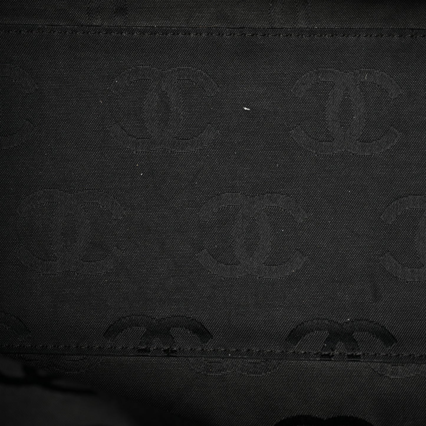 Calfskin Contrast Stitch Surpique Tote Black