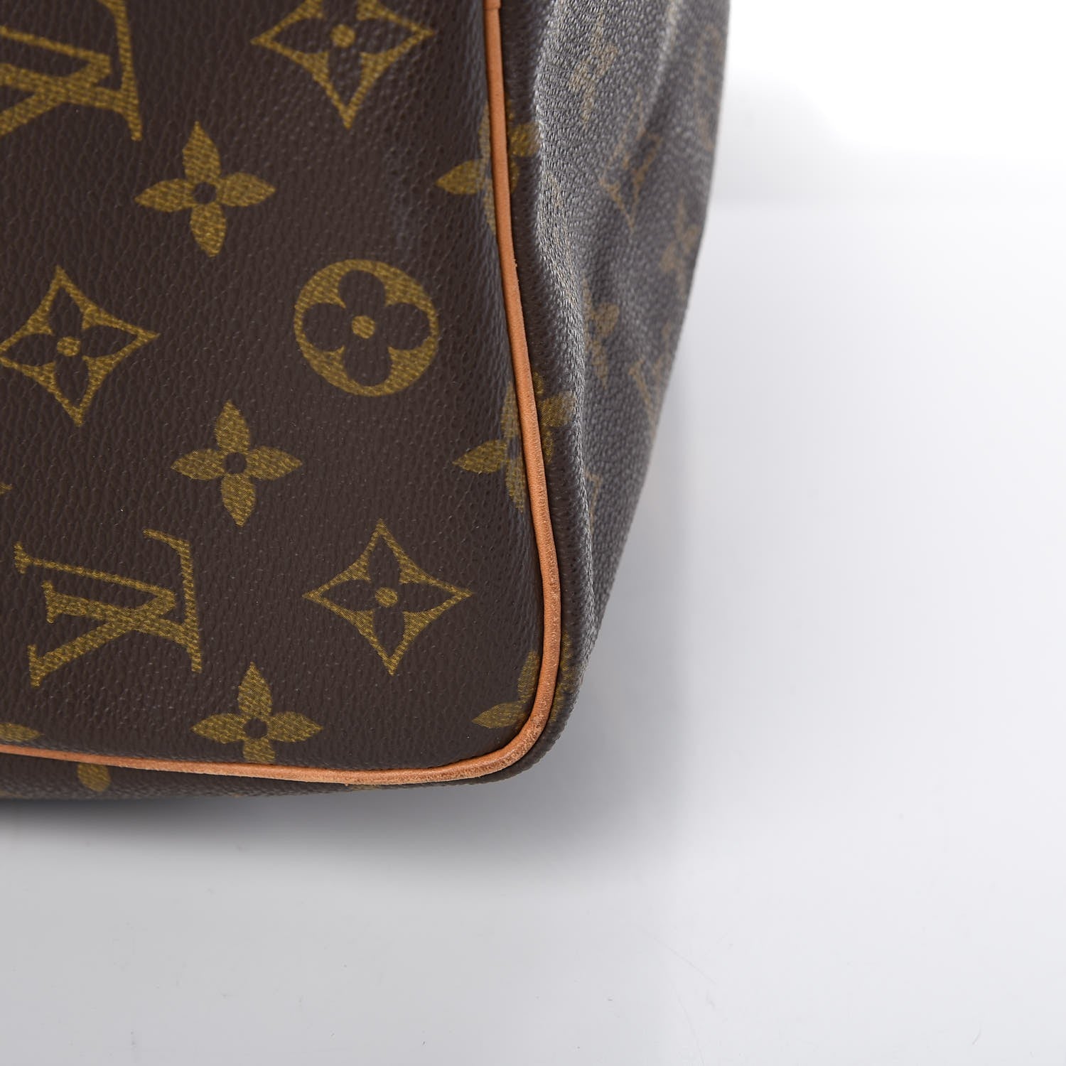 Louis Vuitton Monogram Keepall 50 22 of 24