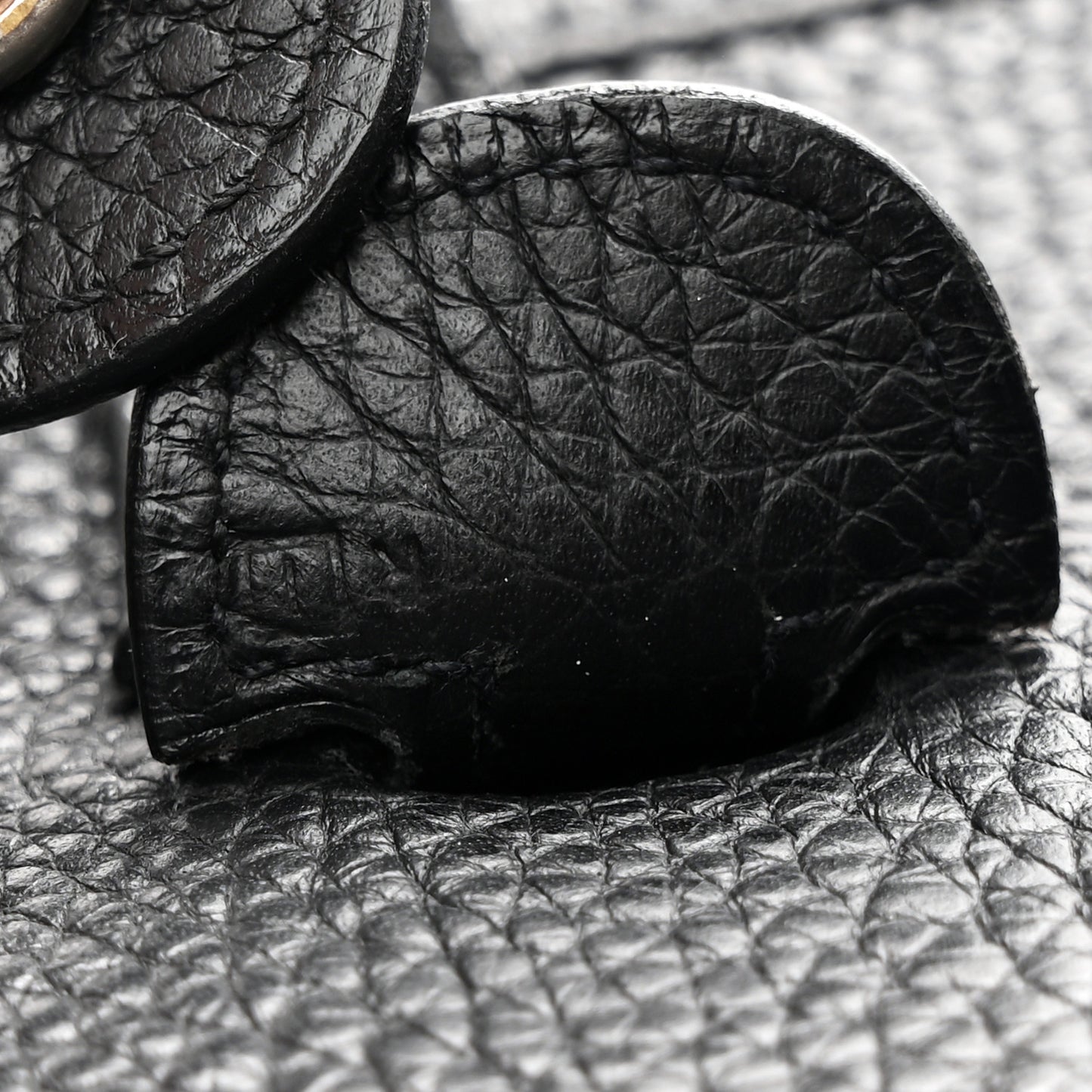Taurillon Clemence Evelyne II PM Black