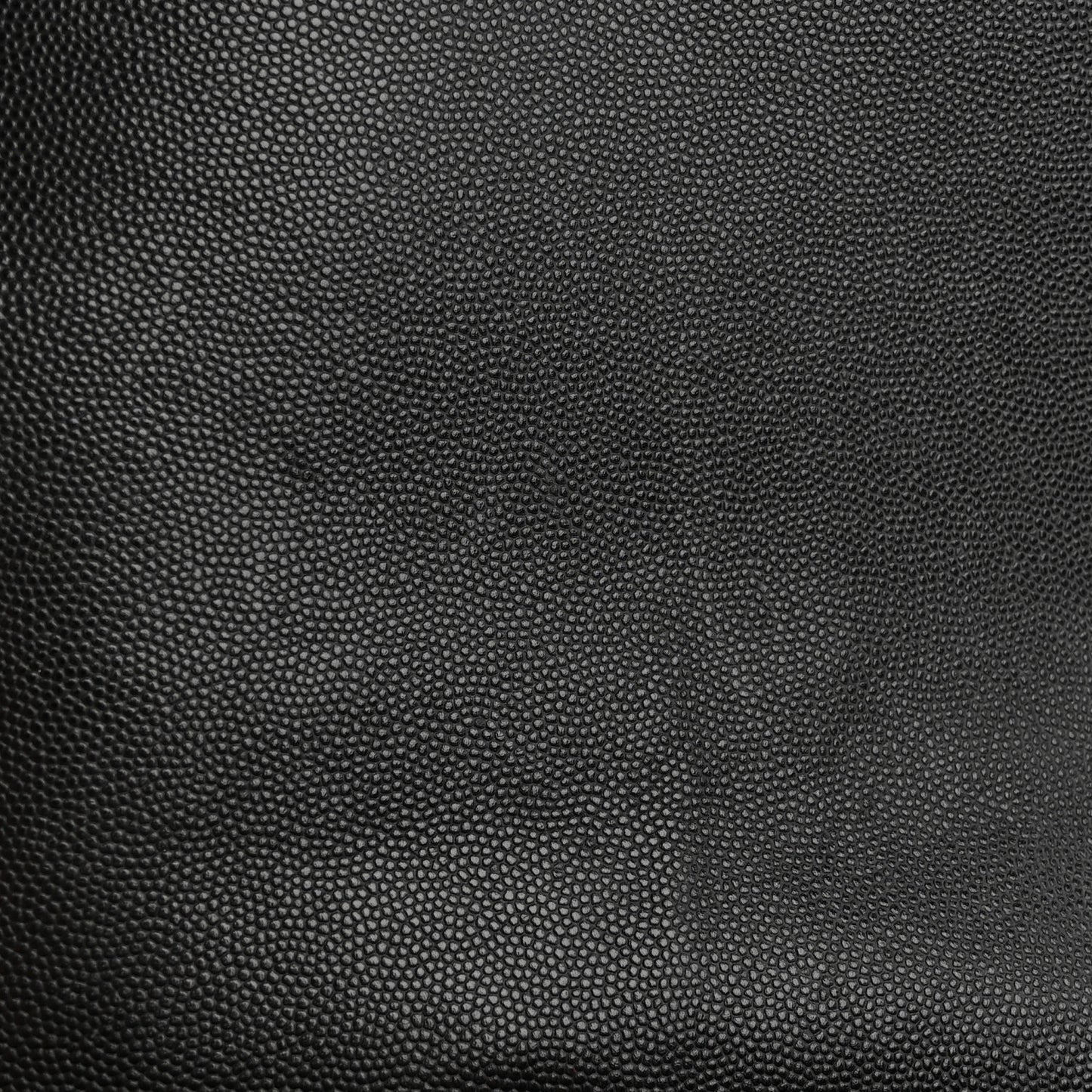 Caviar Quilted Medium Boy Flap Black