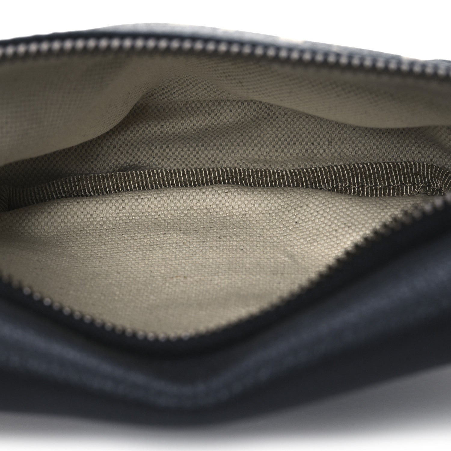 Gucci Grained Calfskin Small Logo Belt Bag Black 5 of 11