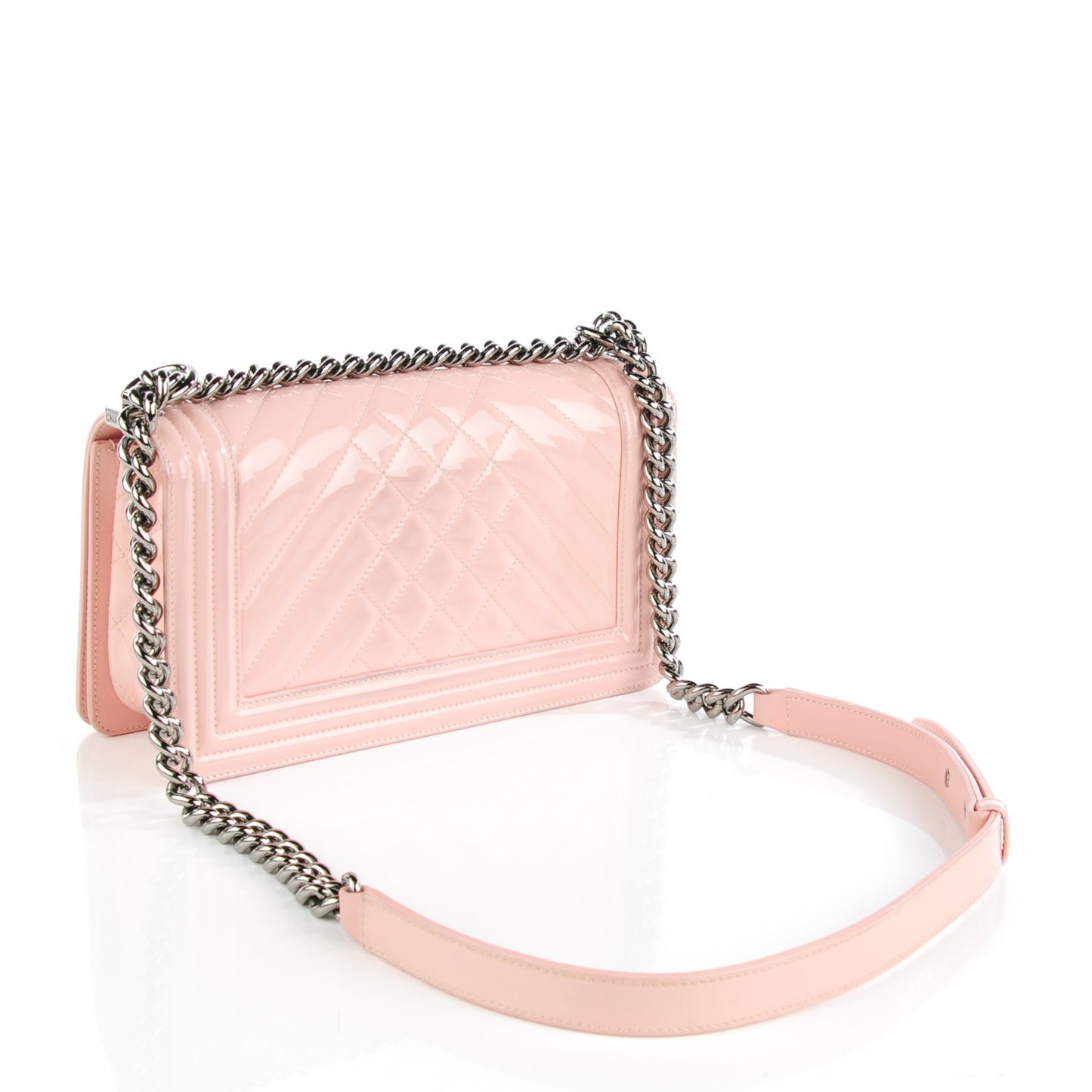 Patent Chevron Medium Boy Flap Light Pink