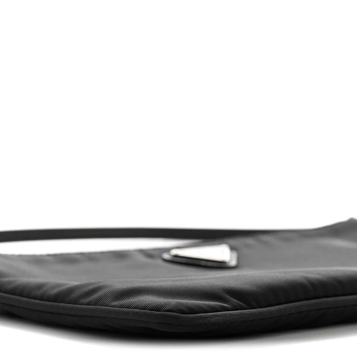 Re-Nylon Vela Pouch Black
