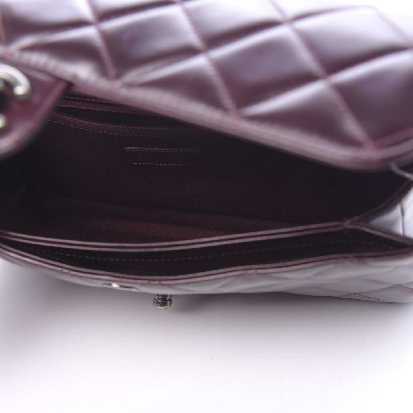 Calfskin Quilted Large Perfect Edge Flap Bordeaux