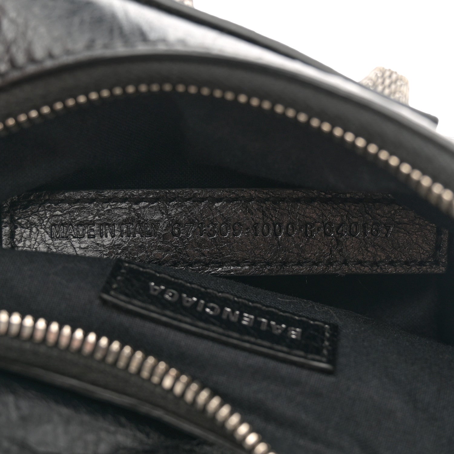 Balenciaga Agneau Arena Le Cagole Shoulder Bag XS Black 8 of 12
