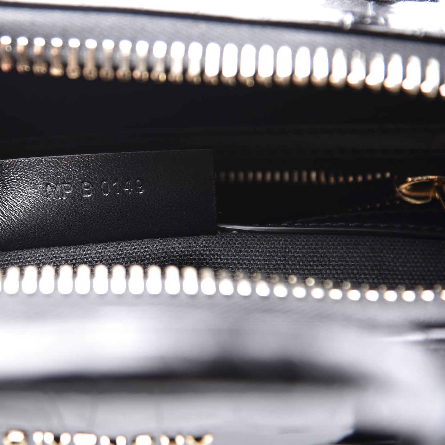 Calfskin Crocodile Embossed Small Antigona Black