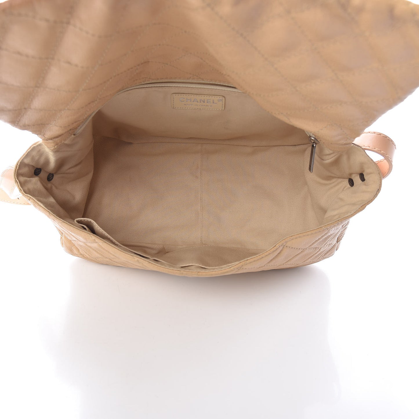 Caviar Quilted Jumbo Reissue Messenger Flap Beige