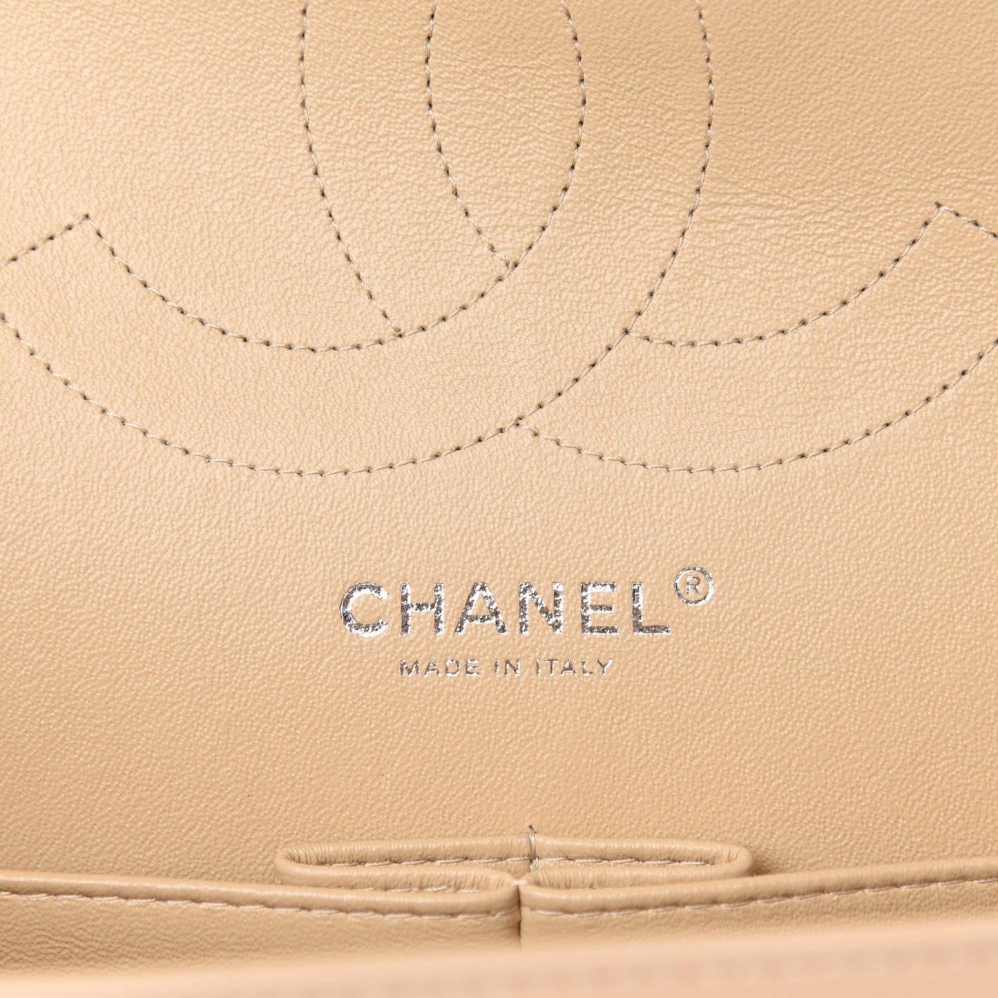 Caviar Quilted Jumbo Double Flap Beige Clair